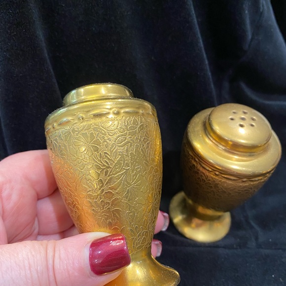 ‼️SOLD‼️Collection S&P Gold Plated Shakers - Picture 10 of 11